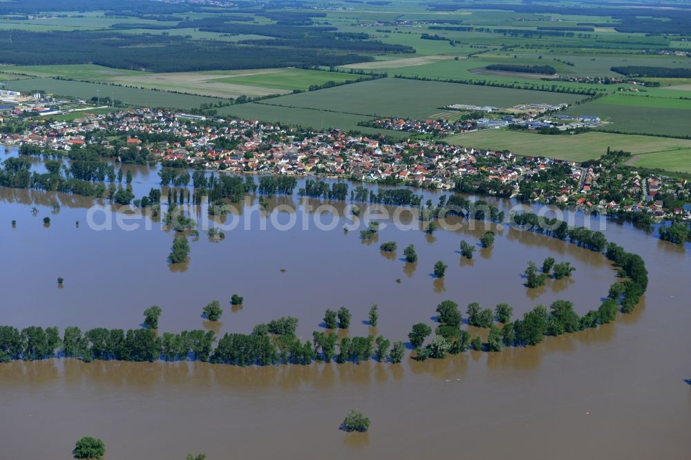 Aerial photograph Elster (Elbe) - Flood level - situation from flooding and overflow of the banks of the Elbe Elster (Elbe) in Saxony-Anhalt