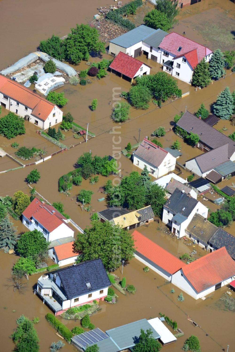 Gruna from above - Flood level - situation from flooding and overflow of the bank of the Mulde near Gruna in Saxony