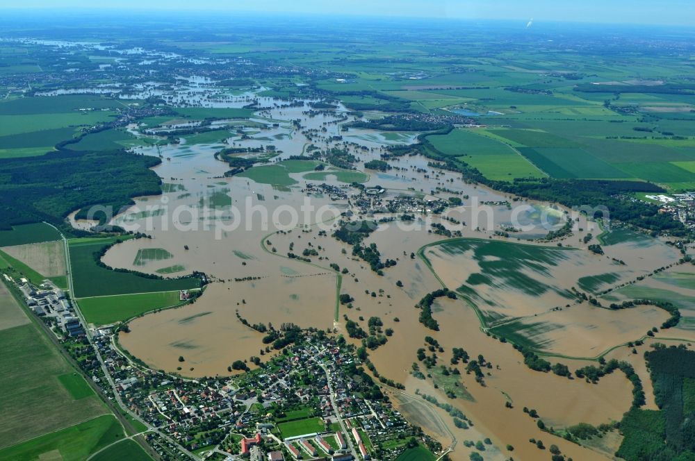 Laußig from above - Flood level - situation from flooding and overflow of the bank of the Mulde in Saxony in Laußig