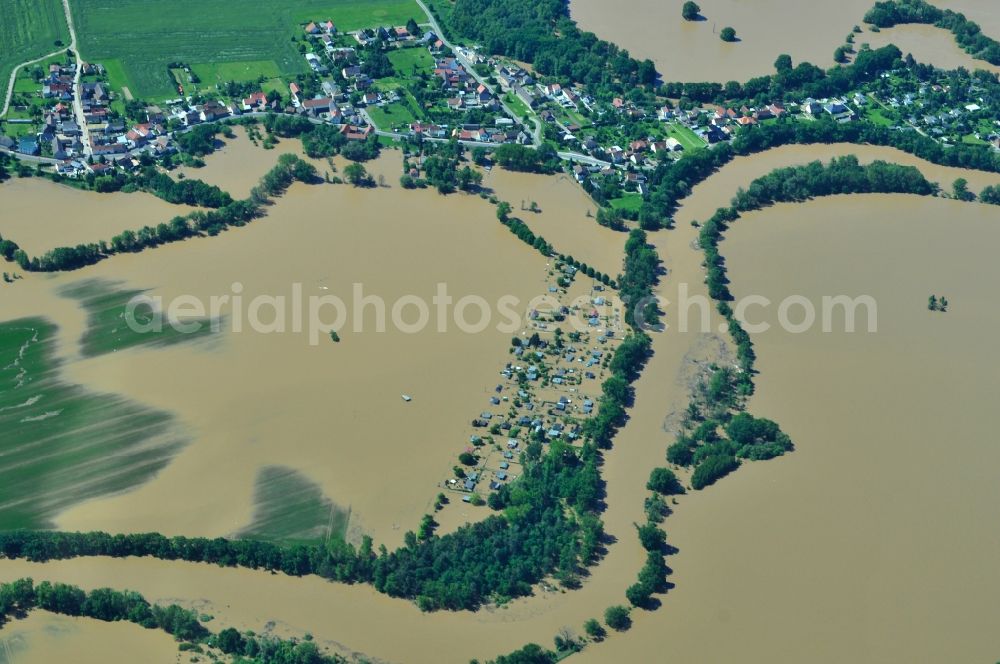 Aerial image Rösa - Flood level - situation from flooding and overflow of the bank of the Mulde at Rösa in Saxony-Anhalt