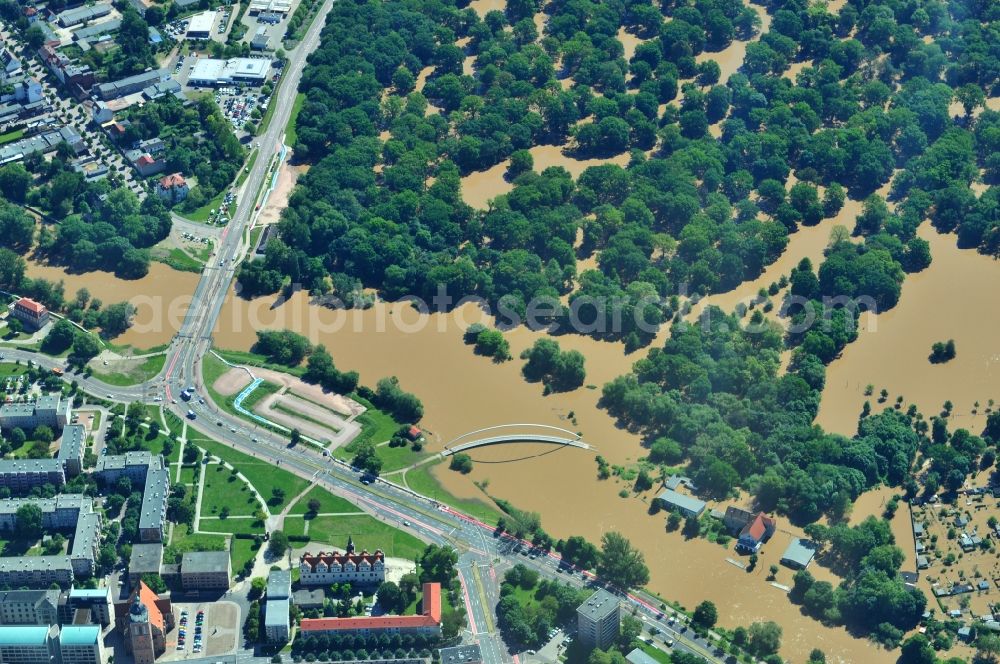 Dessau-Roßlau from above - Flood level - situation from flooding and overflow of the bank of the Mulde at Dessau-Rosslau in Saxony-Anhalt