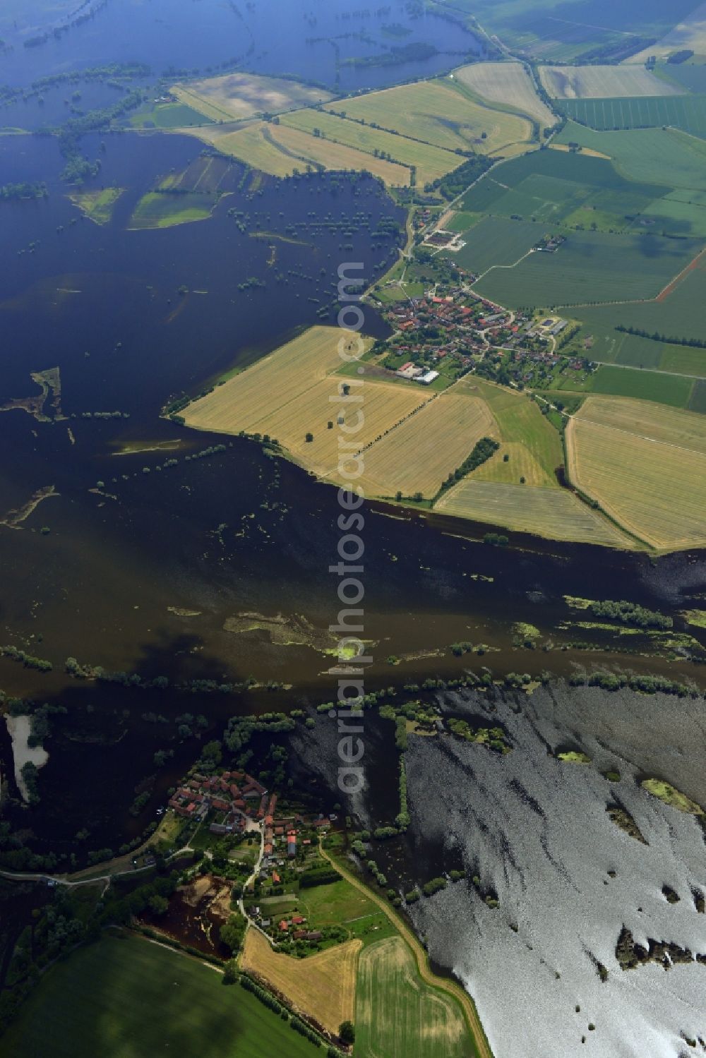 Aerial image Rhinow - Flood level - situation by flooding the Havelaue west of Rhinow in Brandenburg