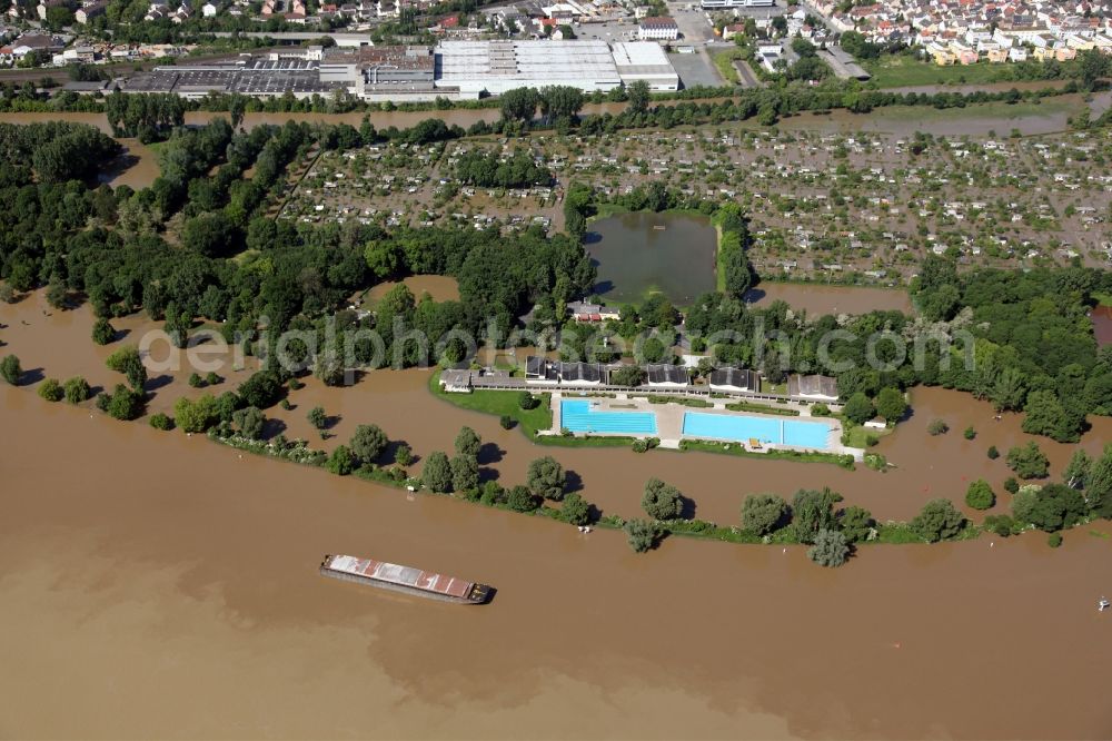 Wiesbaden from the bird's eye view: Flooding in Wiesbaden in the state of Hesse