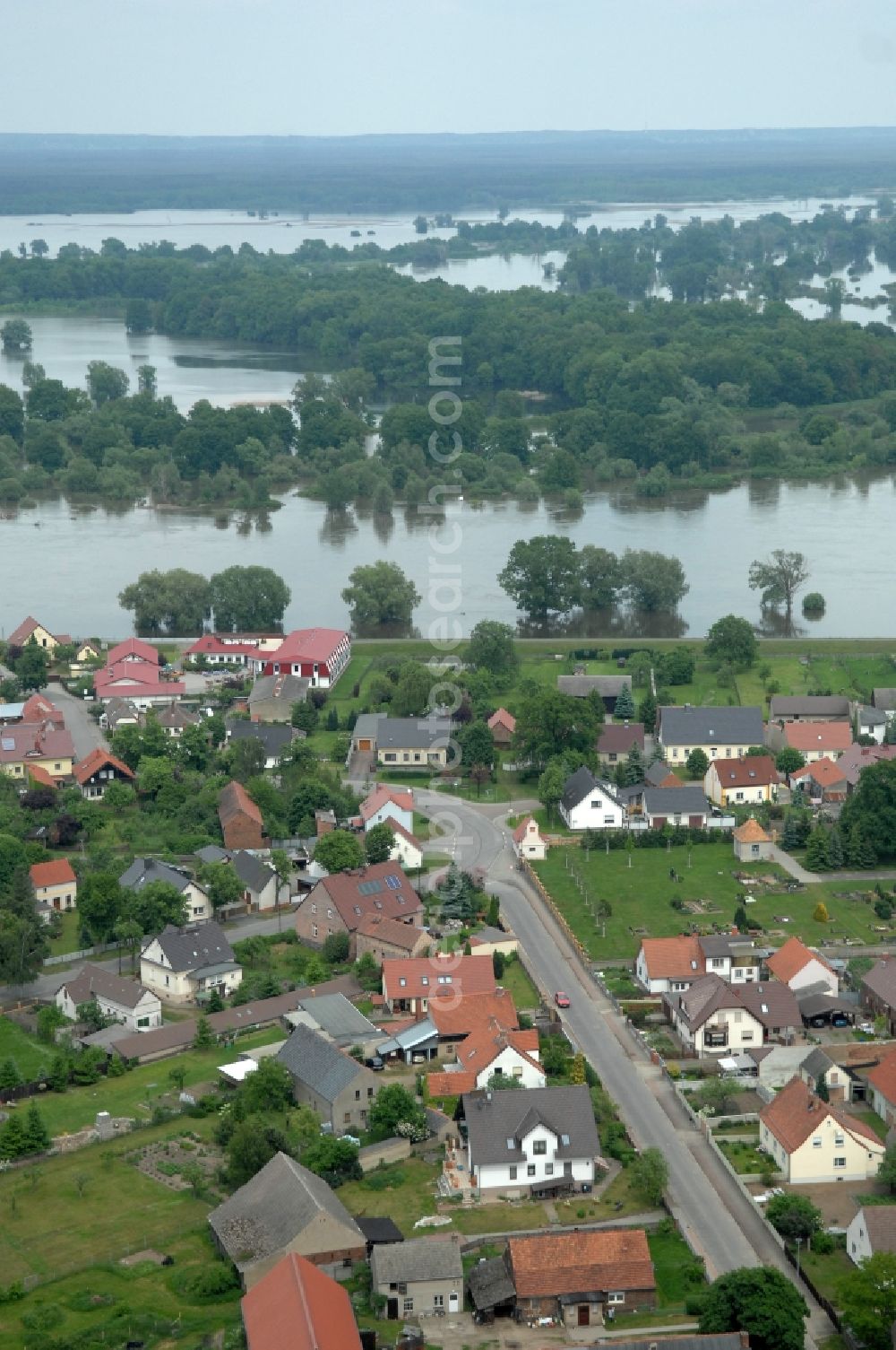 Ratzdorf from above - Flood situation around and in the area in Ratzdorf in the state Brandenburg, Germany