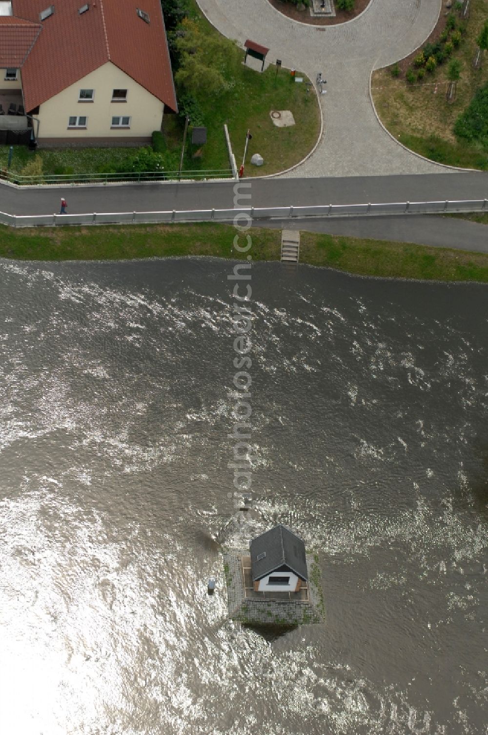 Ratzdorf from above - Flood situation around and in the area in Ratzdorf in the state Brandenburg, Germany