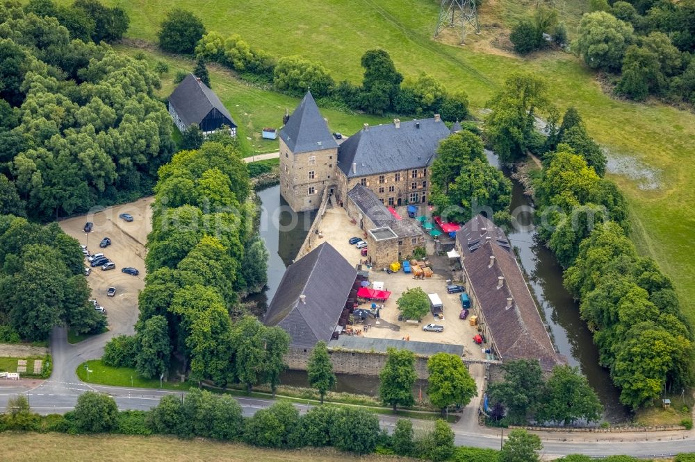 Aerial photograph Hattingen - Flood damage to the fortress of the castle Haus Kemnade An der Kemnade in Hattingen in the Ruhr area in the state North Rhine-Westphalia, Germany