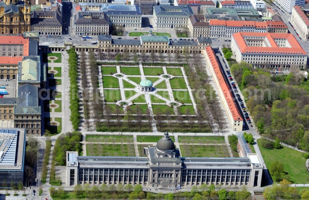 Aerial photograph München - View of the Hofgarten in Munich in the state Bavaria