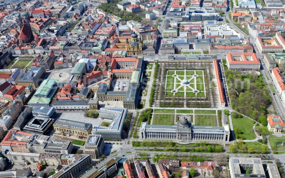 Aerial photograph München - View of the Hofgarten in Munich in the state Bavaria