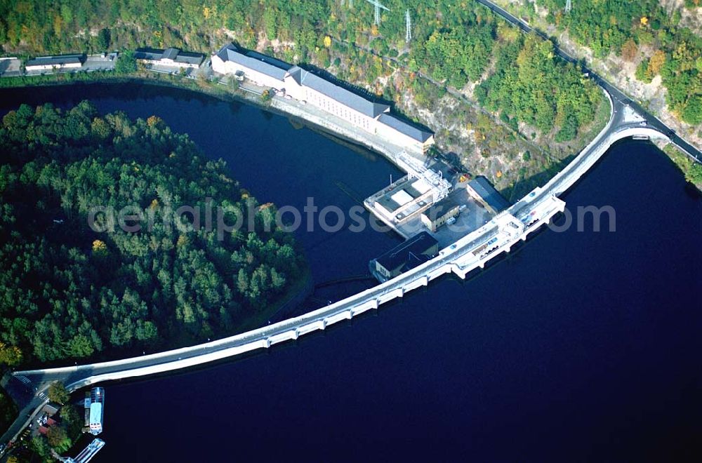 Aerial photograph Hohenwarte / Thüringen - Die Talsperre Hohenwarte ist die zweitgrößte Talsperre im Oberen Saale System. Hier wird das Pumpspeicherkraftwerk Hohenwarte betrieben. Die Talsperre erstreckt sich auf 27km Länge.