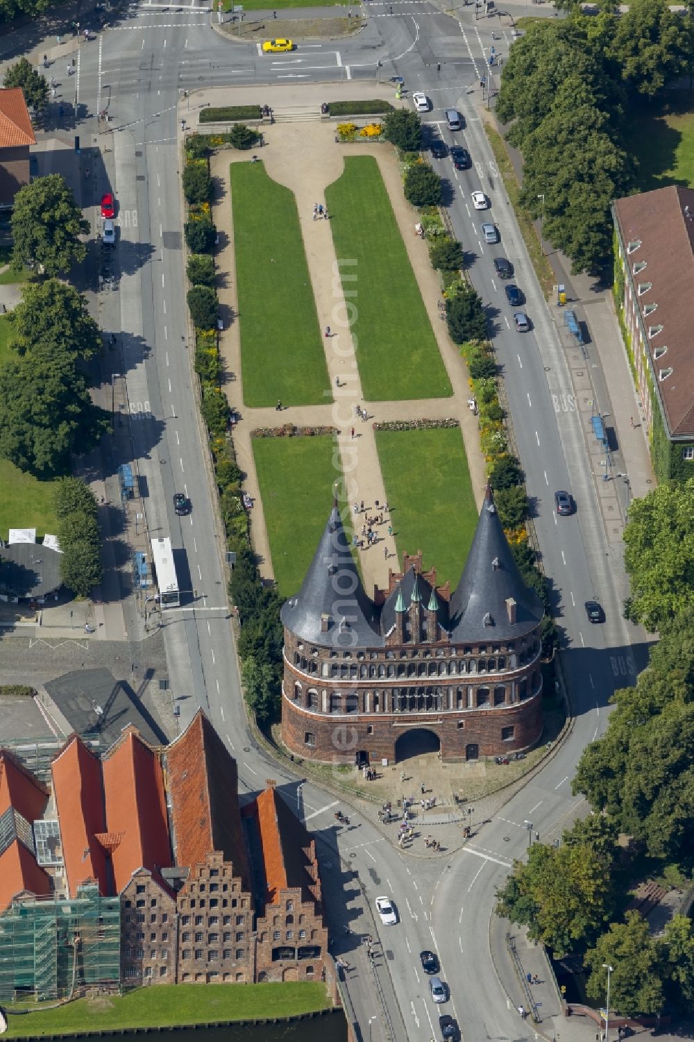 Aerial photograph Lübeck - Holsten Gate in the city center of the old town - center of Lübeck in Schleswig-Holstein