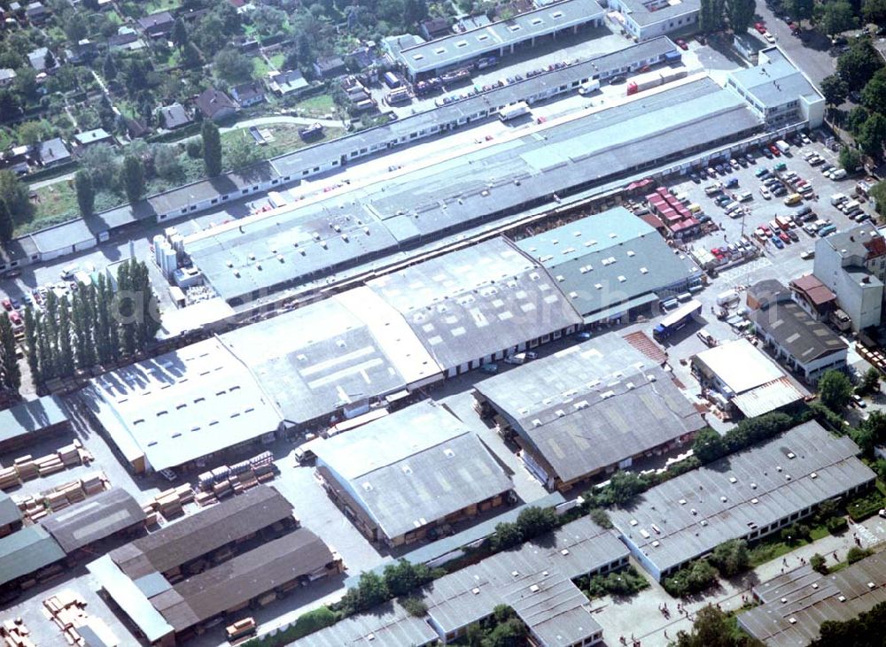 Aerial image Berlin - Neuköln - 20.08.2002 Holzmarkt der Fa. Holz - Possling GmbH & Co. KG an der Haarlemer Straße in 12359 BERLIN