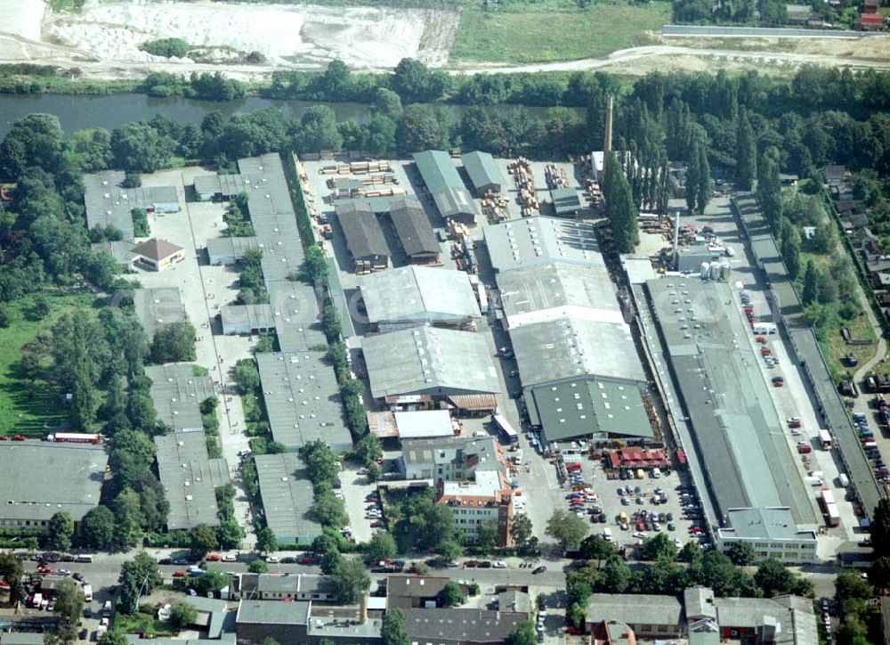 Berlin - Neuköln from above - 20.08.2002 Holzmarkt der Fa. Holz - Possling GmbH & Co. KG an der Haarlemer Straße 57 in 12359 BERLIN.