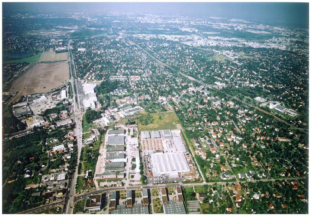 Berlin - Mahlsdorf from the bird's eye view: 20.08.2002 Holzmarkt der Fa. Holz - Possling GmbH & Co. KG an der Landsberger Straße 9 in 12623 BERLIN