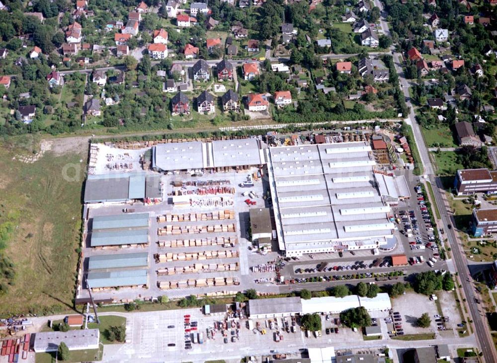 Aerial photograph Berlin - Mahlsdorf - 20.08.2002 Holzmarkt der Fa. Holz - Possling GmbH & Co. KG an der Landsberger Straße 9 in 12623 BERLIN