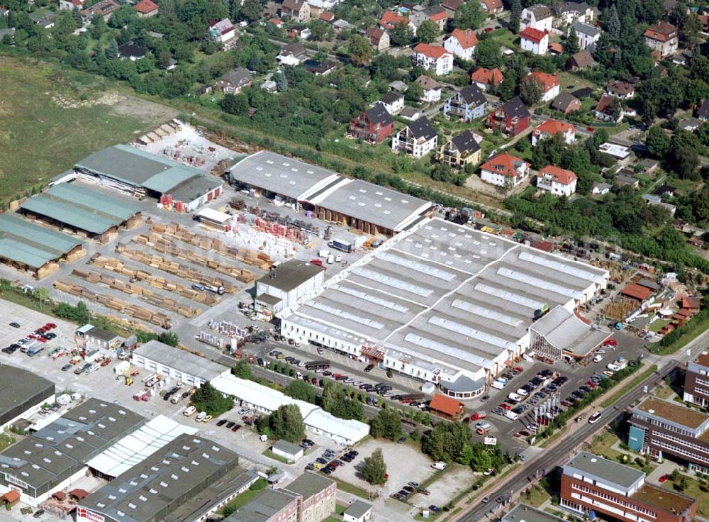 Aerial image Berlin - Hellersdorf - 20.08.2002 Holzmarkt der Fa. Holz - Possling GmbH & Co. KG an der Landsberger Straße 9 in 12623 BERLIN.