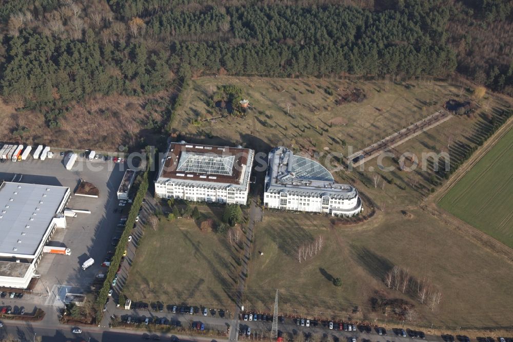 Aerial image Dietzenbach - Hotel Artrium am park on the Waldstrasse in Dietzenbach in the state Hesse. hotel-artrium.de