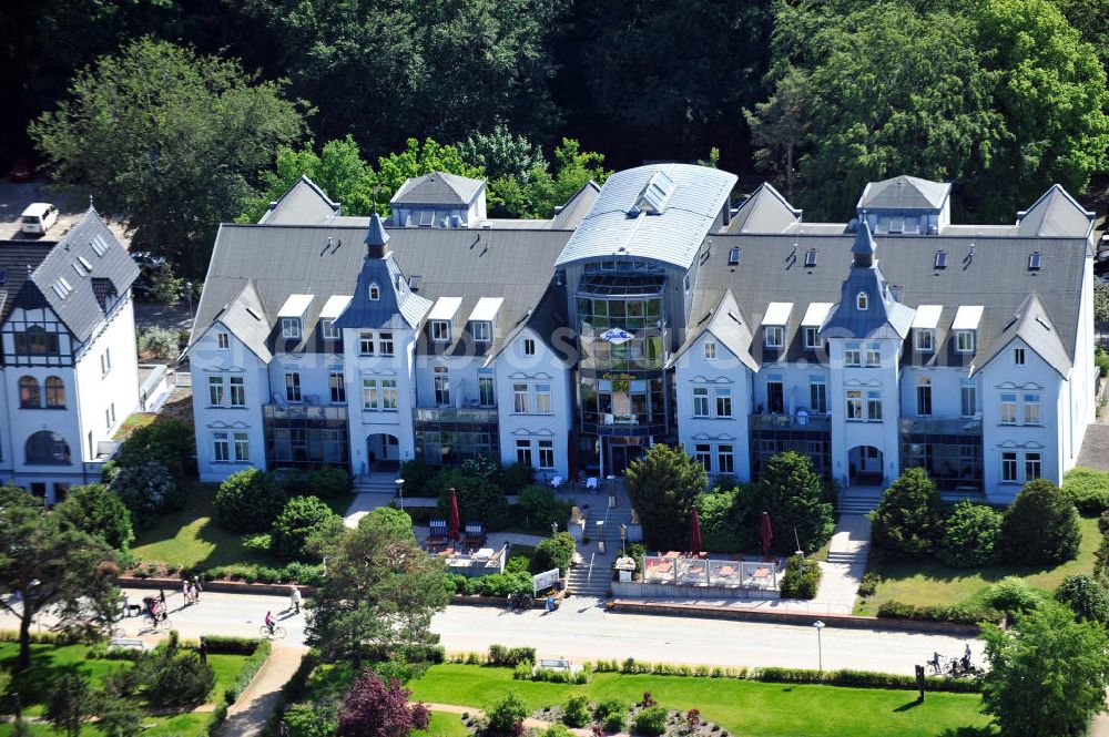 Zinnowitz from the bird's eye view: Hotel Asgard in Zinnowitz auf der Insel Usedom in Mecklenburg-Vorpommern. Asgard Hotel in Zinnowitz at the island Usedom in Mecklenburg-Western Pomerania.