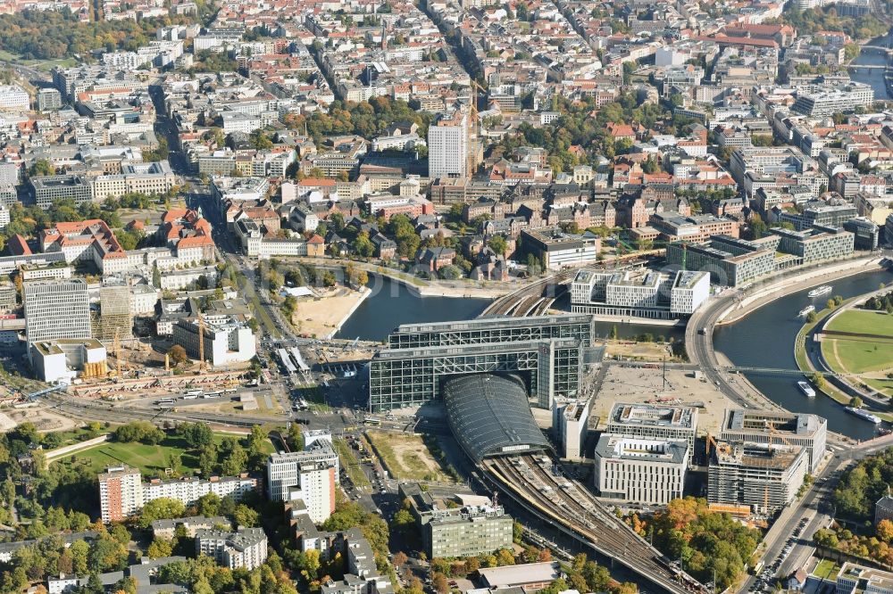 Berlin from above - City view with part of new construction - projects Berlin Central Station in Berlin