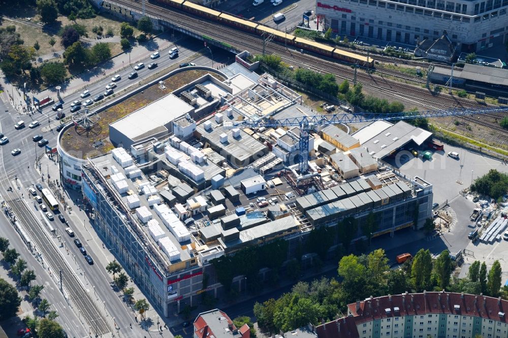 Aerial image Berlin - Building of the shopping center Ring Center 2 Am Containerbahnhof in the district Lichtenberg in Berlin, Germany