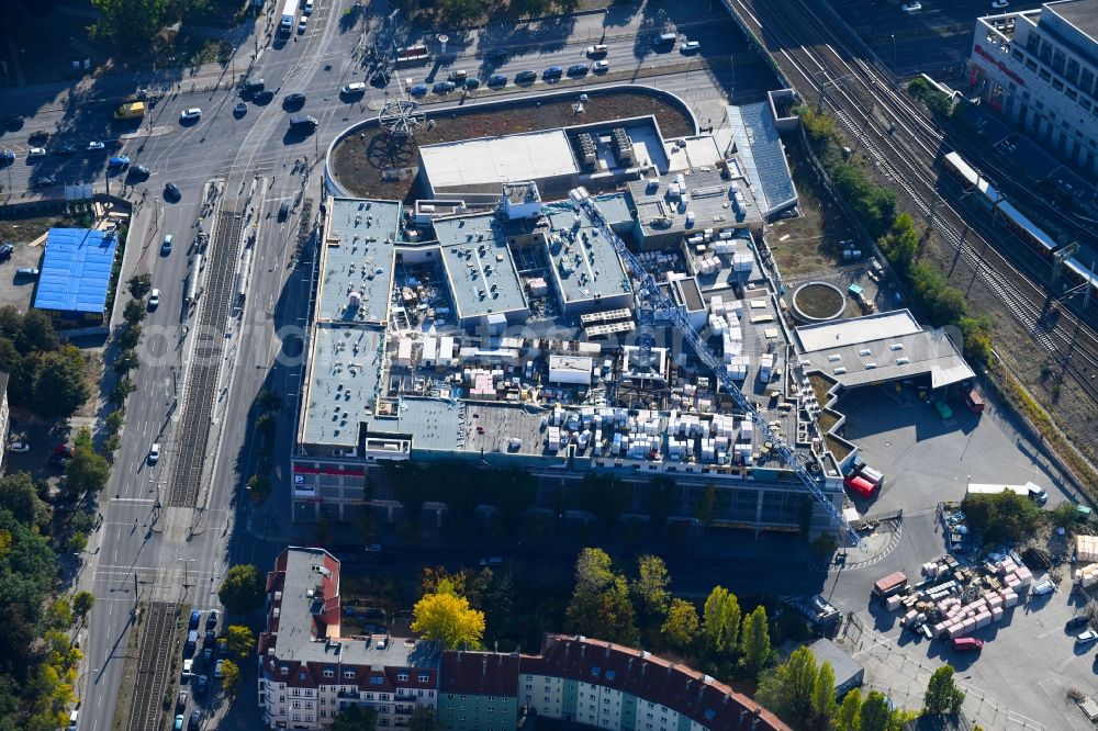 Aerial image Berlin - Building of the shopping center Ring Center 2 Am Containerbahnhof in the district Lichtenberg in Berlin, Germany