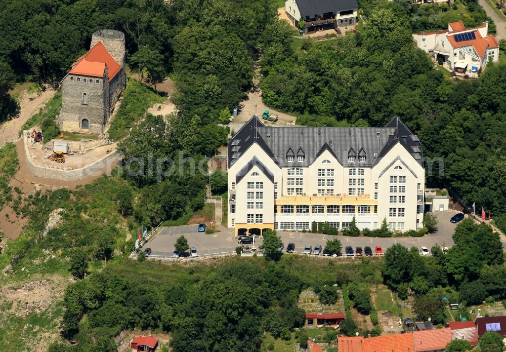 Aerial image Bad Frankenhausen/Kyffhäuser - The hotel residence is situated in Bad Frankenhausen on the southern slope of the Kyffhaeuser in Thuringia. The hotel in the spa resort pampers its guests with an extensive wellness program. In the Venus thermal spa massages, relaxation and brine baths are offered. The hotel is part of Bachmann operating company