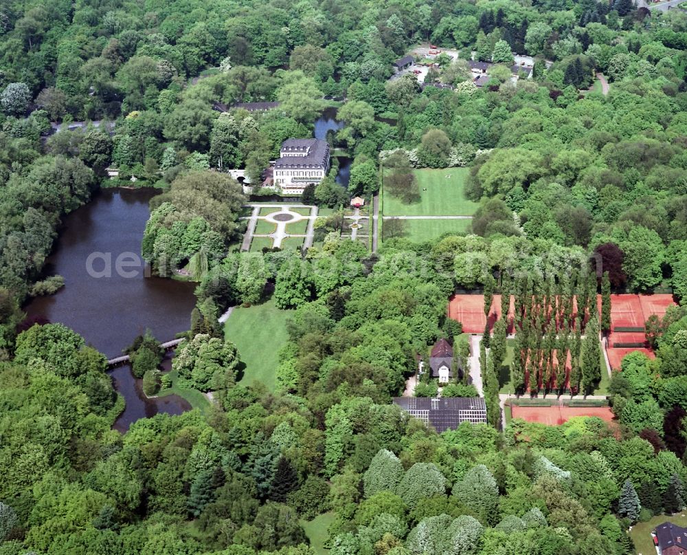 Gelsenkirchen from above - View at the Hotel Schloss Berge in Gelsenkirchen in the federal state of North Rhine-Westphalia. The moated castle is operated by Schloss Berge Geissler + Leitner KG and monument protected since 1988