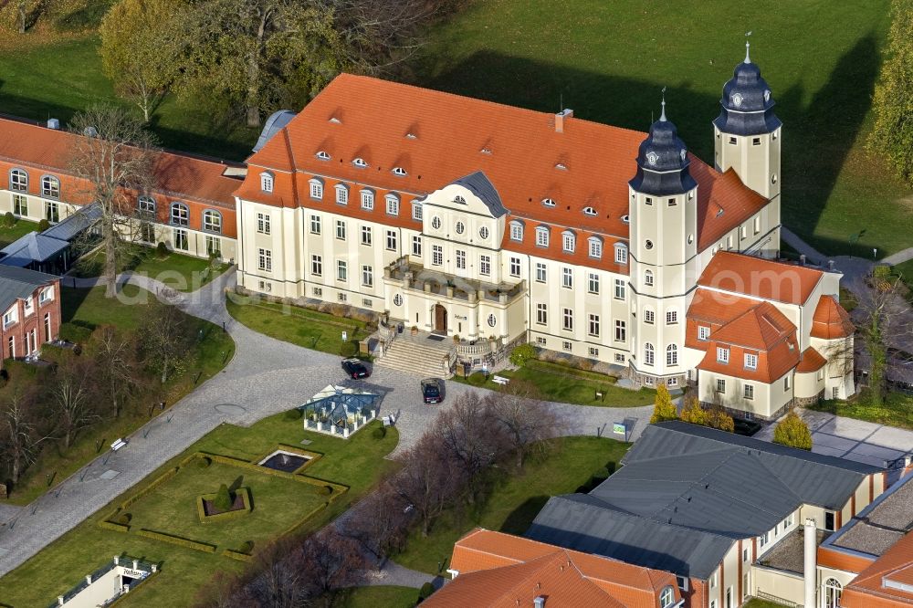 Aerial photograph Göhren-Lebbin - Hotel Castle Fleesensee in Goehren-Lebbin in Mecklenburg - Western Pomerania