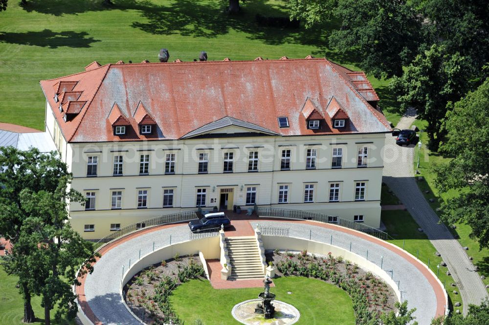 Aerial image Teschow - Hotel Schloss Teschow beim Bachweg in Teschow, Mecklenburg-Vorpommern. Castle Teschow at the street Bachweg in Teschow, Mecklenburg-Western Pomerania.