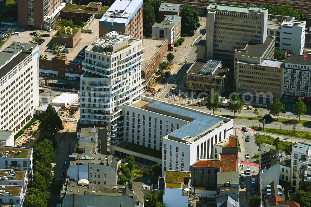 Aerial photograph Hamburg - Hotel complex Adenauerallee corner Lindenstrasse in the district of St. Georg in Hamburg, Germany