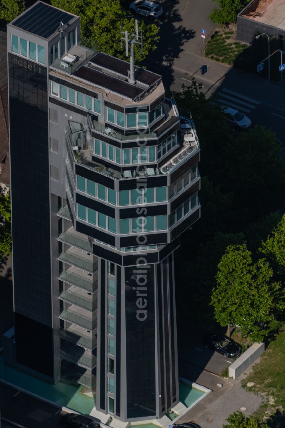 Radolfzell am Bodensee from the bird's eye view: High-rise building of the hotel complex Aquaturm in Radolfzell am Bodensee in the state Baden-Wuerttemberg, Germany