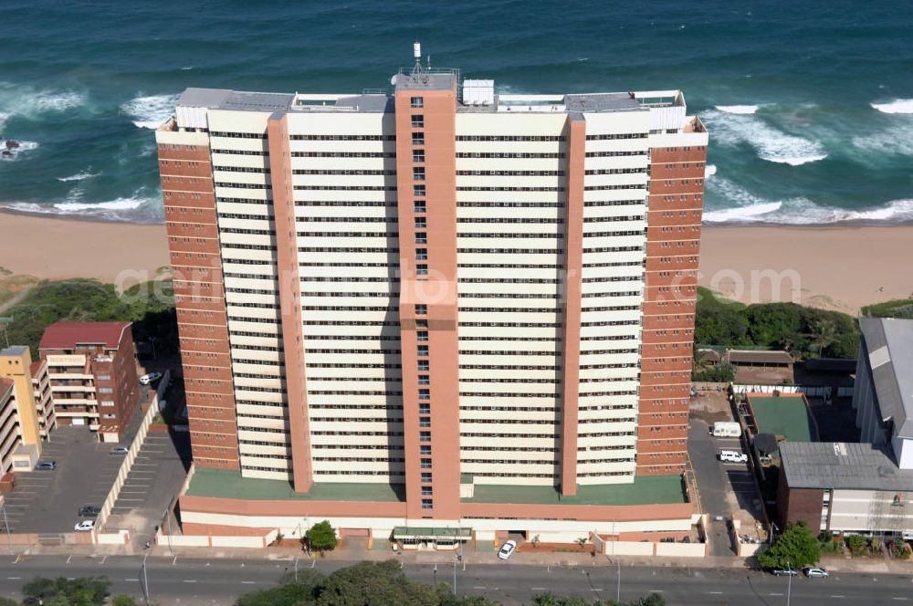 Amanzimtoti from above - Hotel resort at Beach Road in Amanzimtoti in South Africa