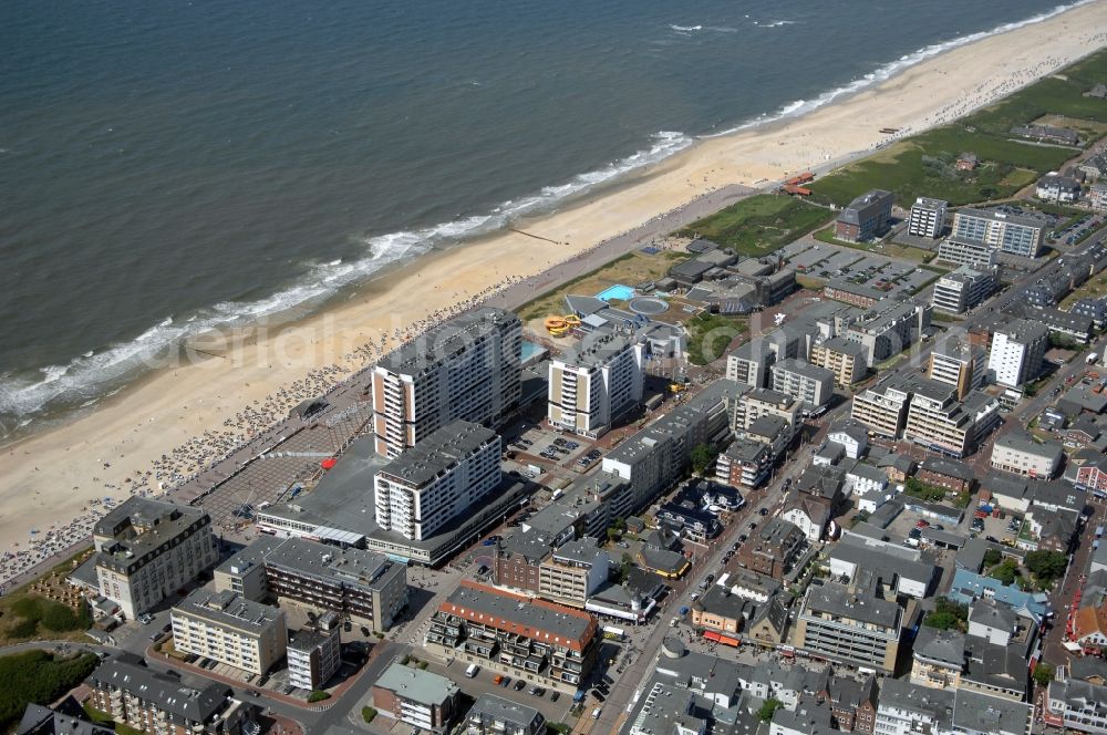 Sylt from the bird's eye view: High-rise building of the hotel complex Haus Metropol in the district Westerland in Sylt on Island Sylt at the island Sylt in the state Schleswig-Holstein, Germany