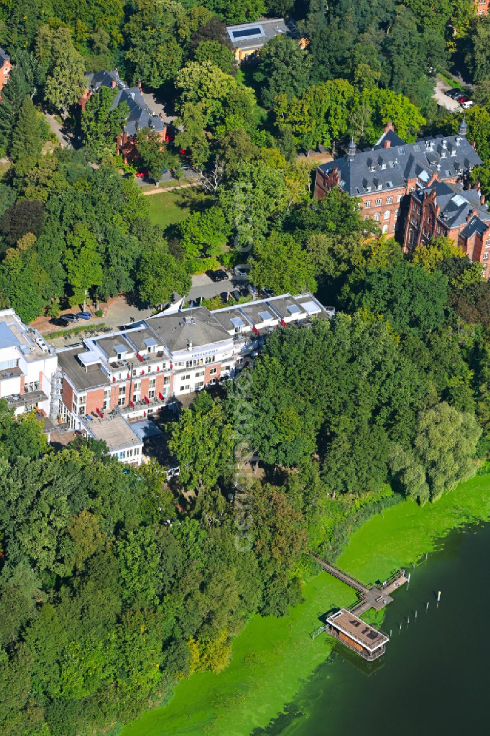 Potsdam from above - Complex of the hotel building INSELHOTEL Potsdam on street Hermannswerder in the district Templiner Vorstadt in Potsdam in the state Brandenburg, Germany