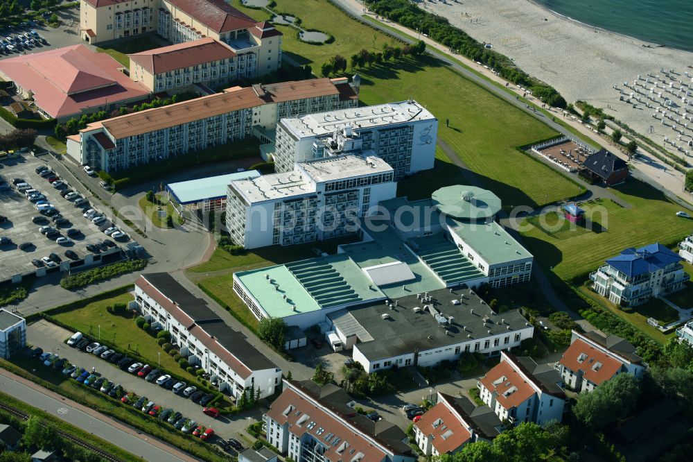 Aerial image Ostseebad Kühlungsborn - High-rise building of the hotel complex Morada Strandhotel Ostseebad Kuehlungsborn on street Rudolf-Breitscheid-Strasse in Ostseebad Kuehlungsborn in the state Mecklenburg - Western Pomerania, Germany