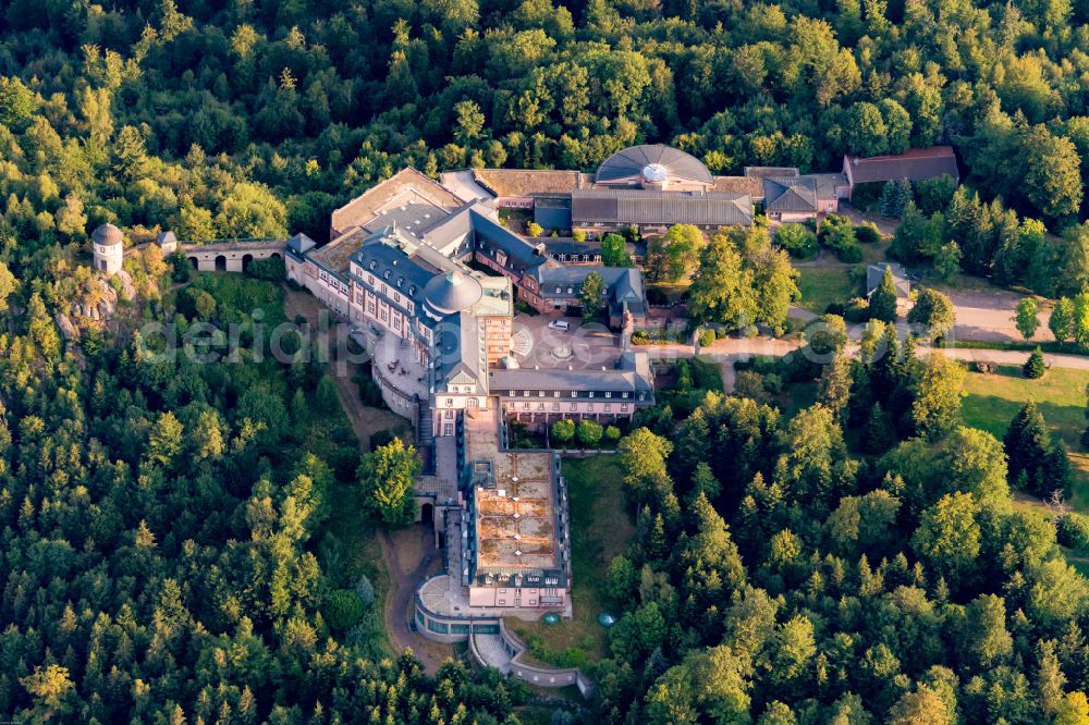 Aerial image Bühl - Complex of the hotel building Schlosshotel Buehlerhoehe on street Schwarzwaldhochstrasse in Buehl in the state Baden-Wuerttemberg, Germany