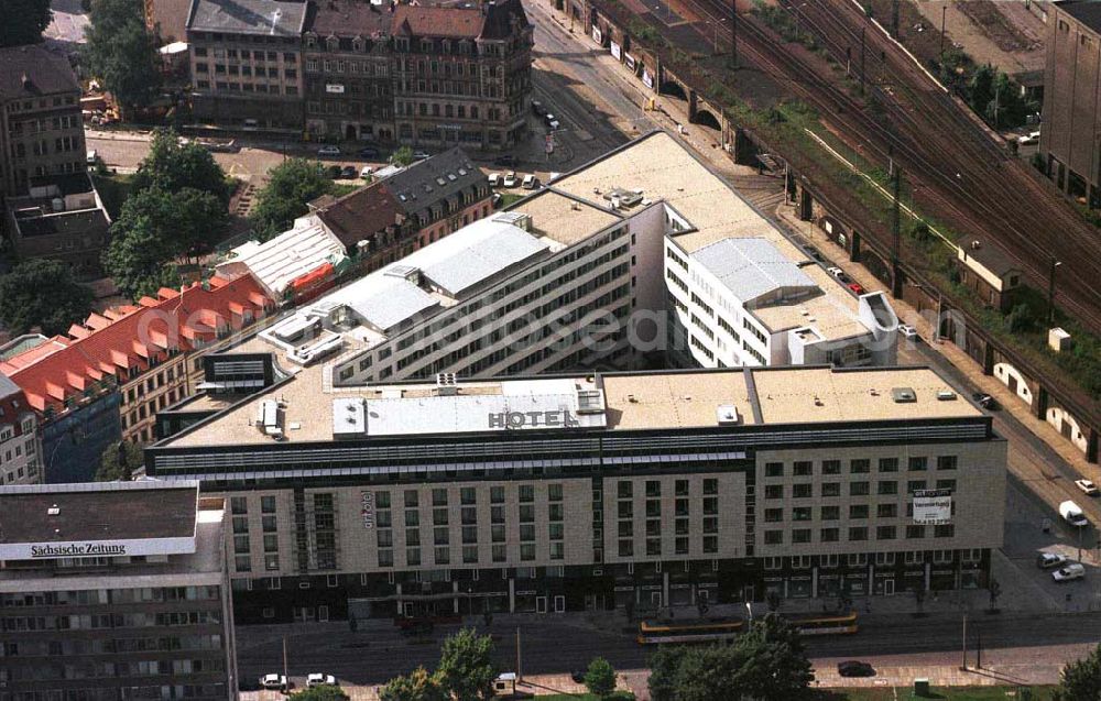 Dresden from the bird's eye view: Hotelneubau an der Moschee Yendize Hotel Art Ostraallee 33 01067 DRESDEN Tel.: 0351/49220