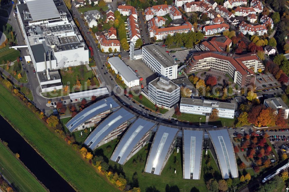 Offenburg from the bird's eye view: Die Verlagsgebäude des Konzerns Hubert Burda Media Holding Kommanditgesellschaft in Offenburg. The publishers buildings of the concern Hubert Burda Media Holding limited commercial partnership at the town Offenburg.