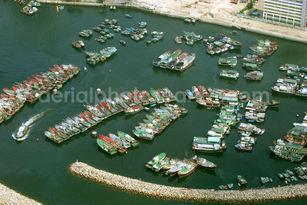 Aerial photograph Hongkong - Hubschrauberflug über Hongkong mit Blick auf den Victoria Hafen in Shau Kei Wan Typhoon Shelter. Hongkong sightseeing flight with a helicopter, Victoria Habour Shau Kei Wan Typhoon Shelter.