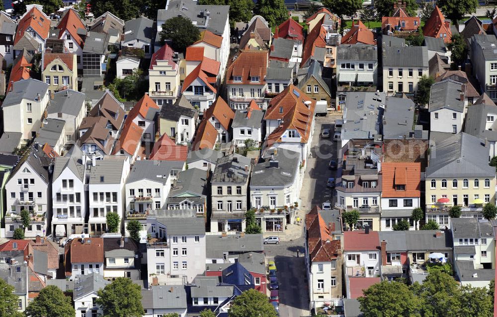 Rostock - Warnemünde from above - Häusermeer mit Blick auf die Dächer eines Wohngebietes im Stadtteil Warnemünde in Rostock, Mecklenburg-Vorpommern. Mass of houses in the district Warnemuende in Rostock, Mecklenburg-Western Pomerania.