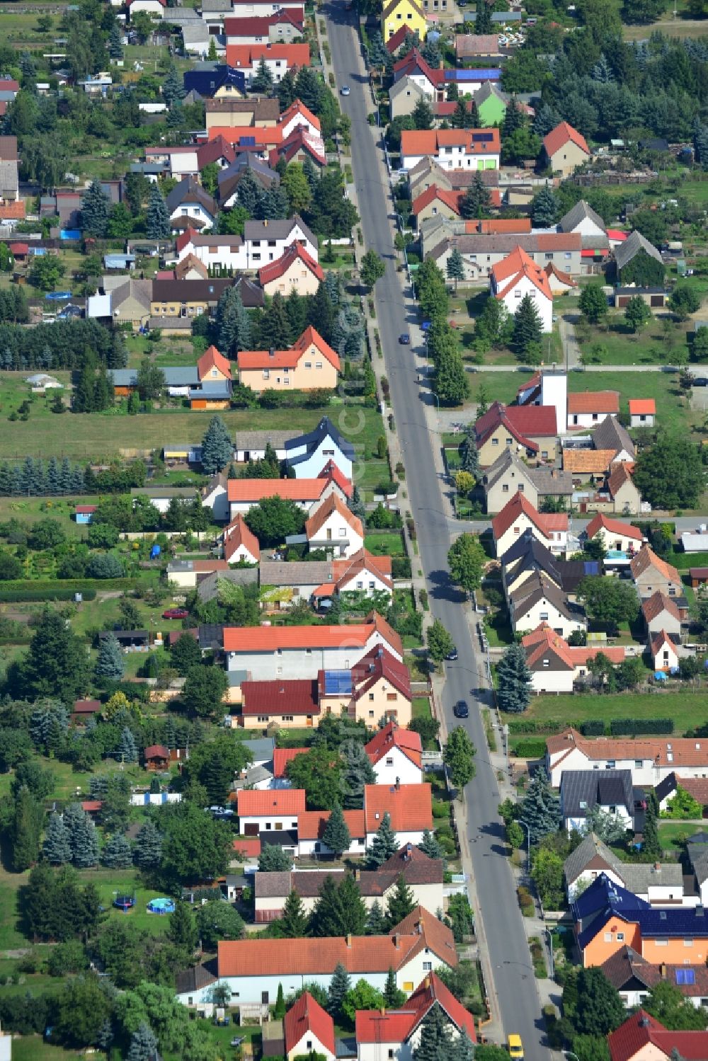 Tettau from the bird's eye view: Rows of houses of the village Tettau in the state of Saxony in Germany