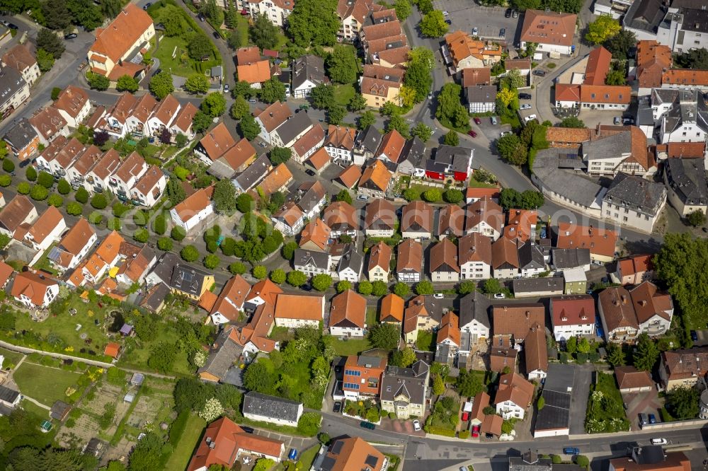 Werl from above - Row of houses Neuer Graben Kisastrasse in Werl in the state of North Rhine-Westphalia