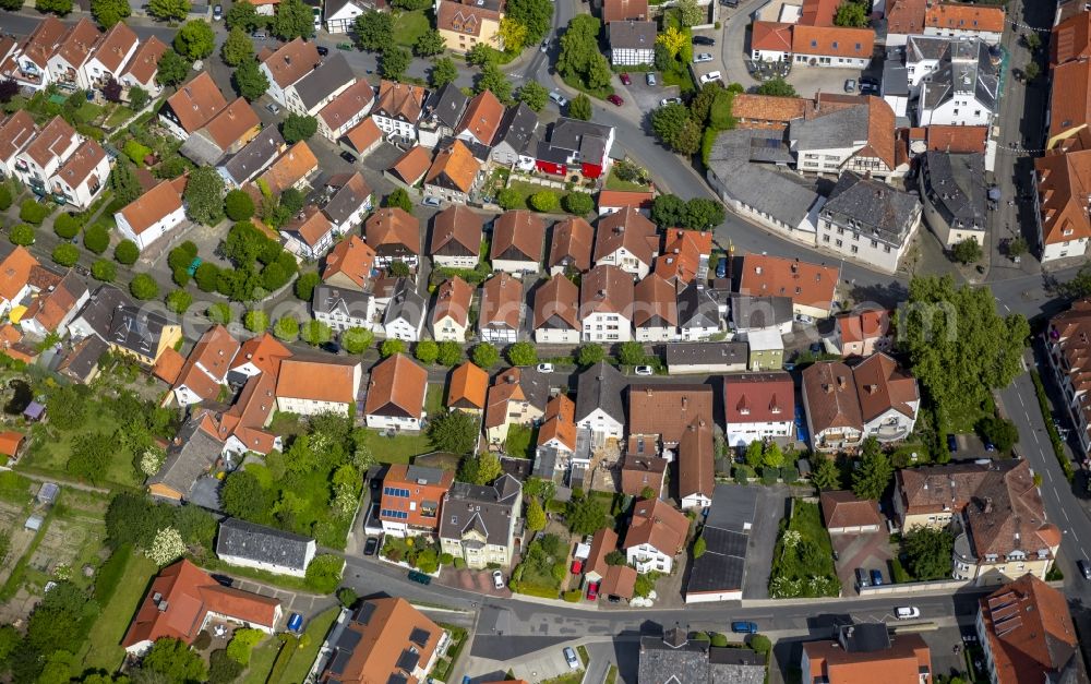 Werl from the bird's eye view: Row of houses Neuer Graben Kisastrasse in Werl in the state of North Rhine-Westphalia