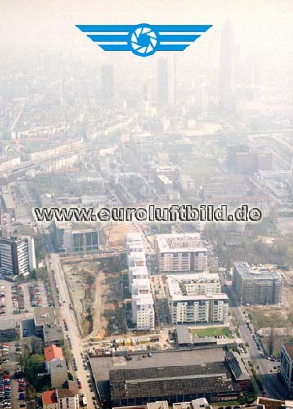 Aerial image Frankfurt am Main - HVB Objekt City West an der Theodor-Heuss Straße in Frankfurt / Main.