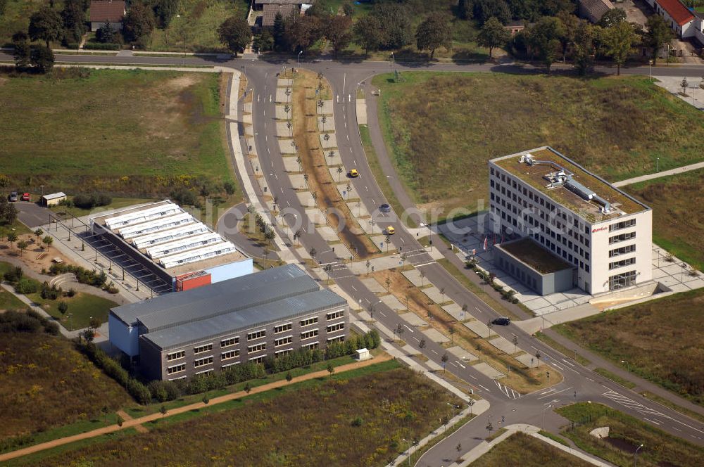 Aerial photograph Schönefeld - 24.08.2007 Schönefeld Der Gewerbepark Schönefeld - südlich von Berlin - wird anspruchsvolle Architektur mit hoher städtebaulicher und grünplanerischer Qualität verbinden. Die HVB Immobilien AG bietet an diesem attraktiven Standort Grundstücke zum Verkauf.