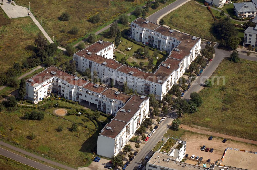 Schönefeld from the bird's eye view: 24.08.2007 Schönefeld Der Gewerbepark Schönefeld - südlich von Berlin - wird anspruchsvolle Architektur mit hoher städtebaulicher und grünplanerischer Qualität verbinden. Die HVB Immobilien AG bietet an diesem attraktiven Standort Grundstücke zum Verkauf.