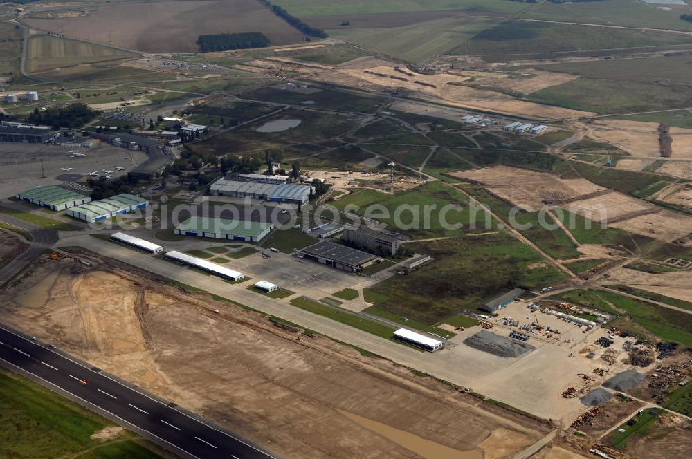 Aerial image Schönefeld - Blick auf den Bau des Hauptstadtflughafens Berlin Brandenburg International (BBI) in Schönefeld. Es ist das größte Infrastrukturobjekt der neuen Länder und wird einer der modernsten Flughafen Europas. Homepage: http://