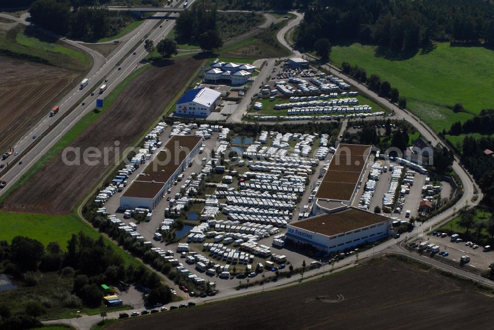 Sulzemoos from the bird's eye view: Blick auf das HYMER-Zentrum Sulzemoos. Das HYMER-Zentrum bietet die komplette Produktpalette an HYMER-Reisemobilen und Wohnwagen. Kontakt: HYMER-Zentrum Sulzemoos - Freistaat Caravaning & More, Ohmstr. 14, 85254 Sulzemoos, Tel.: 8135 - 937 200, info@hymer-muenchen.de