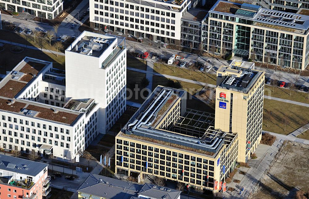 München Schwabing from above - View of the newly cunstructed Ibis / Novotel hotels in Parkstadt Schwabing in Munich