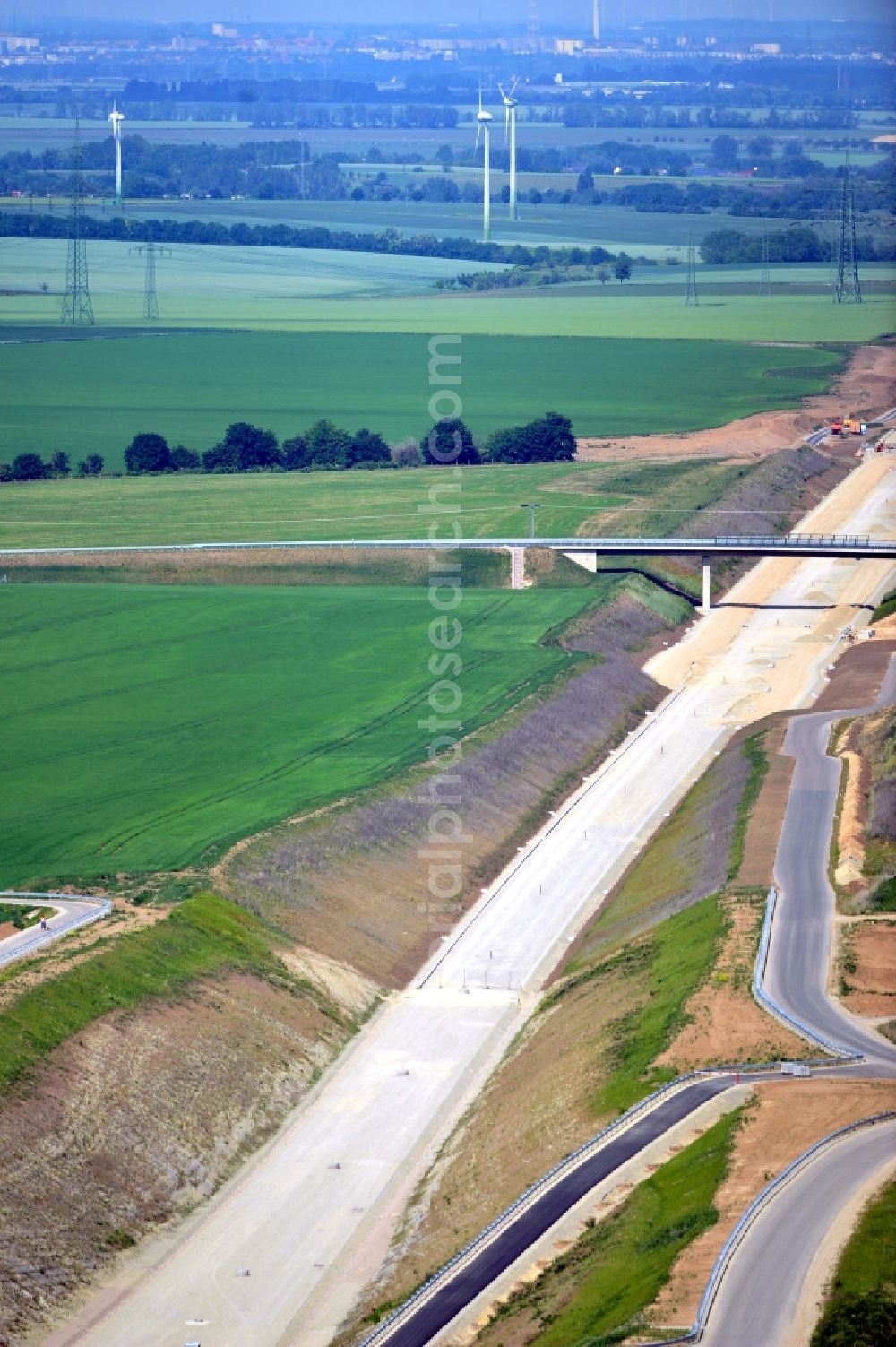 Steigra OT Kalzendorf from the bird's eye view: ICE new stretch of railway track near by Kalzendorf in Saxony-Anhalt