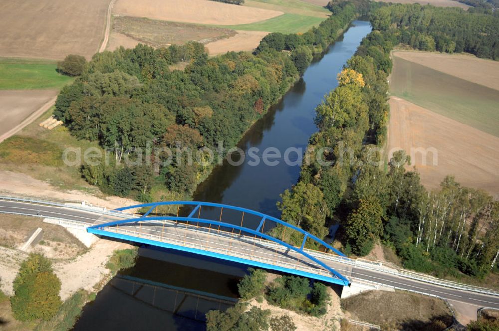 Ihleburg from above - Blick auf die Ihleburger Brücke. Die Brücke wurde im Jahr 2008 erbaut und überführt den Elbe-Havel-Kanal bei km 343,071.